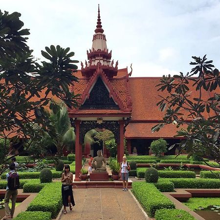 Riverview Cambodia Boutique Hotel Phnom Penh Bagian luar foto