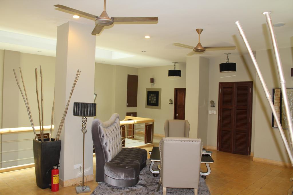 Riverview Cambodia Boutique Hotel Phnom Penh Bagian luar foto