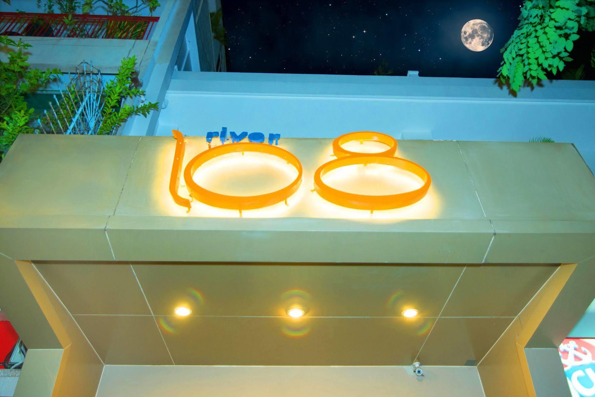 Riverview Cambodia Boutique Hotel Phnom Penh Bagian luar foto