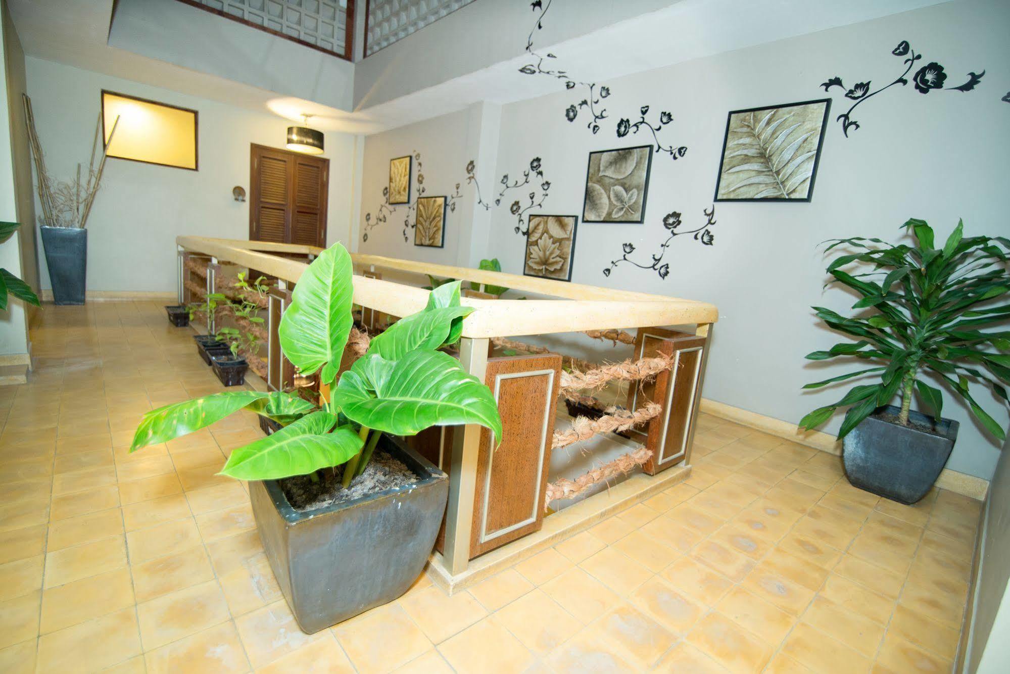 Riverview Cambodia Boutique Hotel Phnom Penh Bagian luar foto